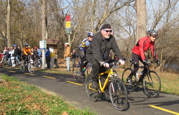 Opening day bike ride begins