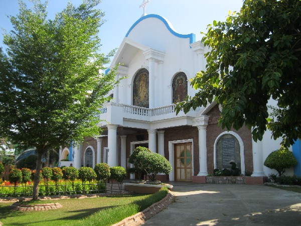 Our Lady of the Snows church, El Salvador City